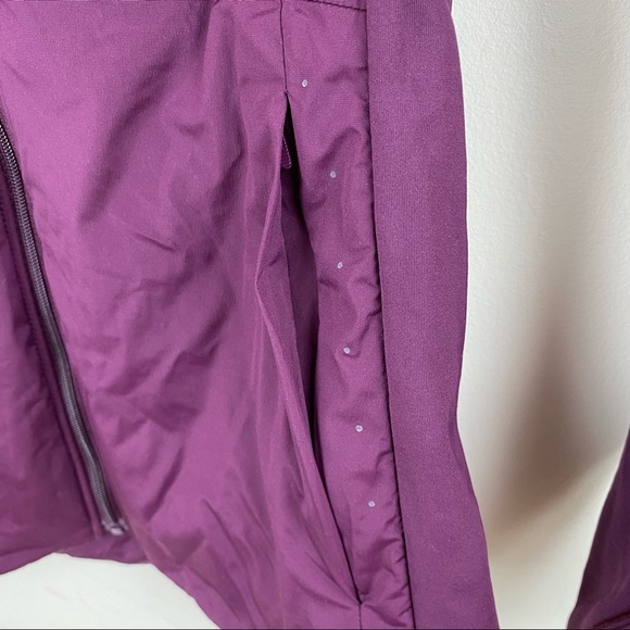 Lulu 🍋 Run for Cold Jacket - Picture 5 of 12